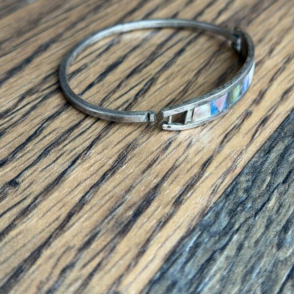 Vintage Alpaca Mexico Abalone Mother of Pearl Inlay Hinged Bangle Bracelet - Picture 4 of 5
